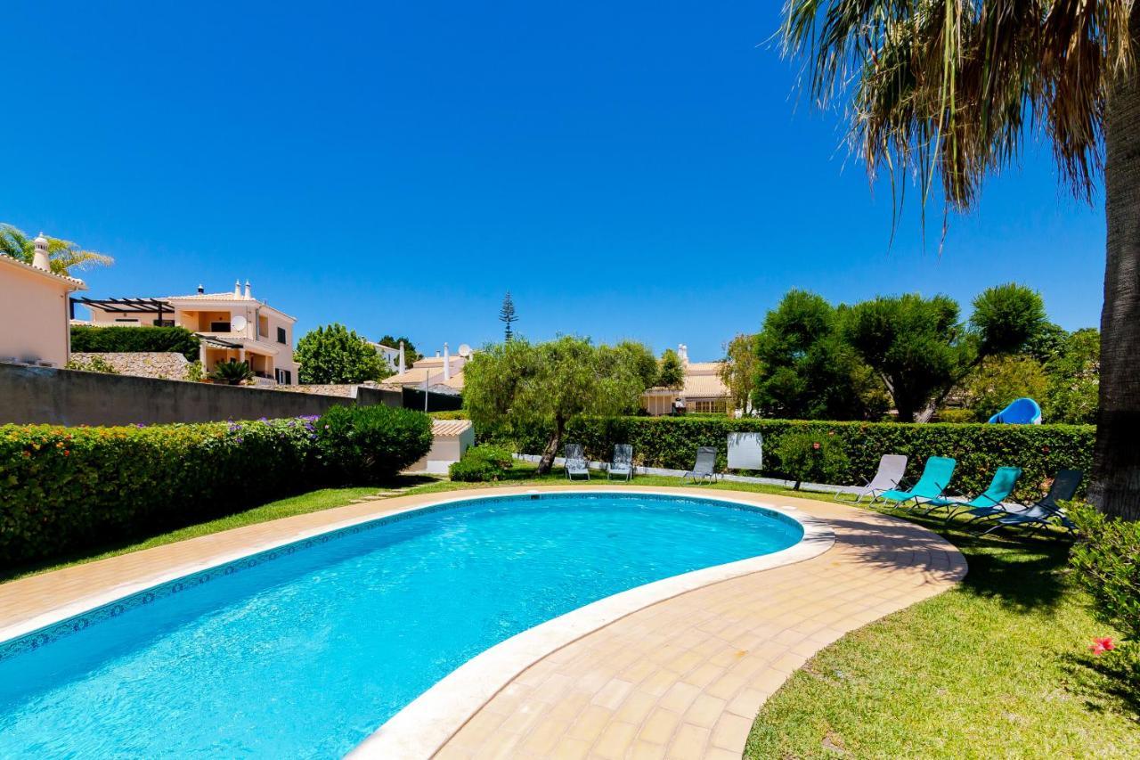 Small Villa 4Pax -Shared Pool @ Homesbyfc Albufeira Exterior photo
