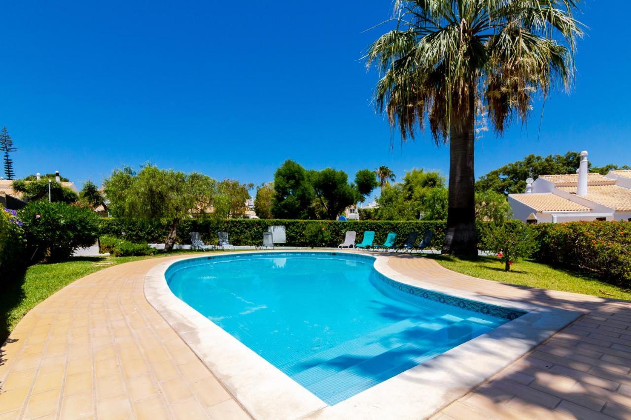 Small Villa 4Pax -Shared Pool @ Homesbyfc Albufeira Exterior photo